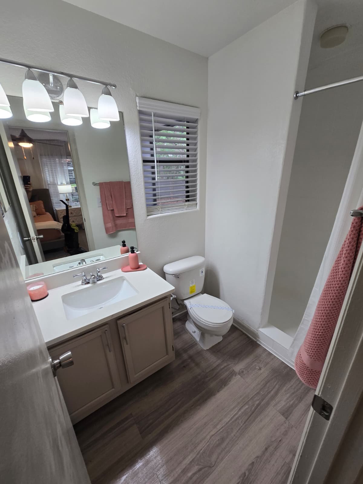 Baños, ventanas y persianas